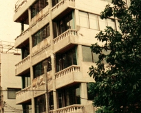 พื้นที่ให้เช่า (อาคารพาณิชย์ – 3 คูหา - 2 ชั้น) ย่านถนนสีลม