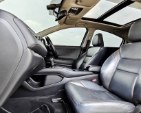 HONDA HR-V 1.8EL Sunroof TOP ปี 2015 จด17 รถสวยถูกตา ราคาถูกใจ